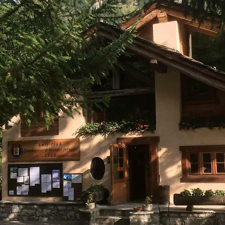 Taverne Du Chalet Du Blanc * Courmayeur